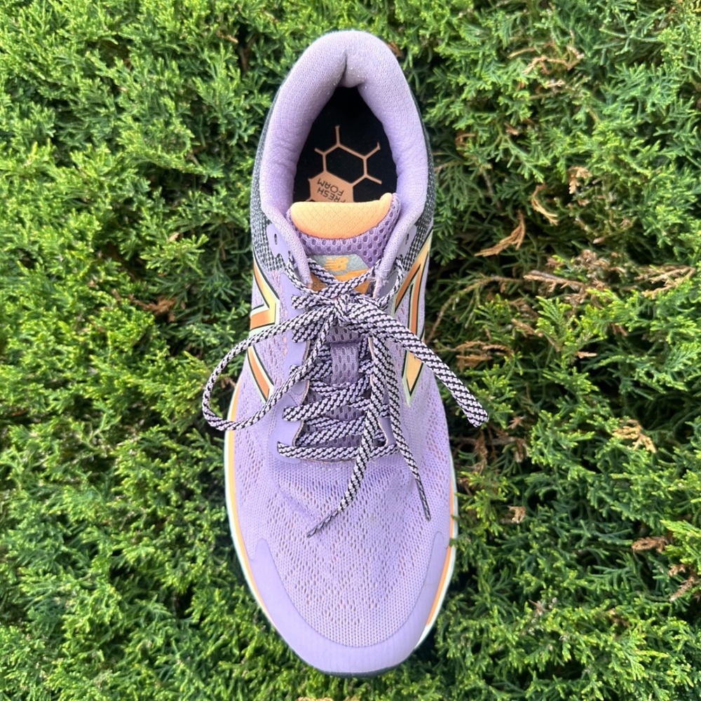 Single Right Shoe New Balance Fresh Foam 680 v7 Amputee Sneaker Size W9 M7.5 - Picture 2 of 12